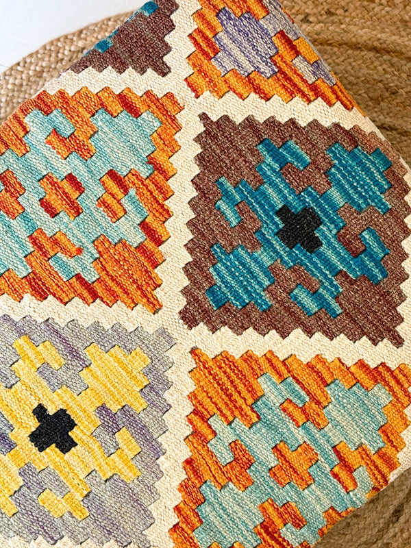 Kilim Bench 01