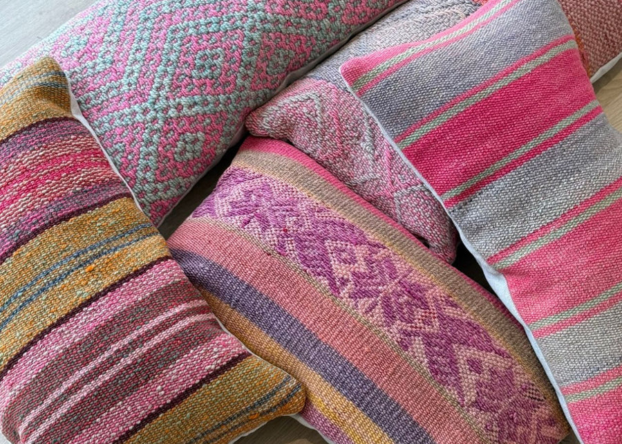 Handwoven Peruvian frazada cushion covers. Ideal for home decor and styling interiors. 